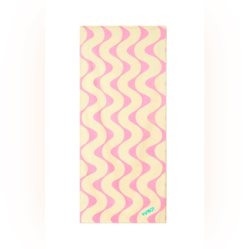Funboy Poolside Leisure Club Beach Towel. Cream & Pink 100% cotton.  L68" x W30"